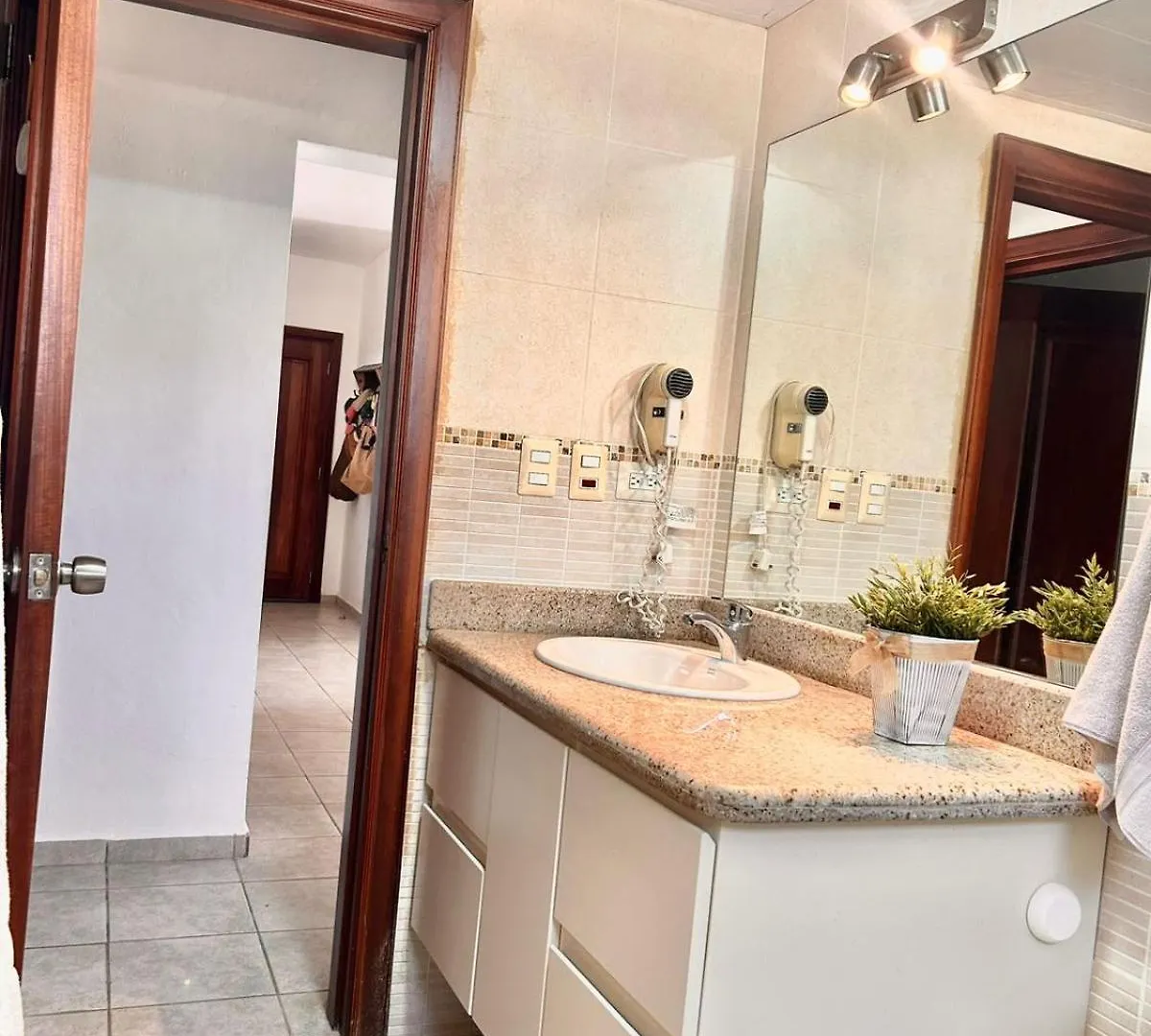Stanza Mare B-201, Beach Front Bavaro,,Best View, Fully Equipped, Private Beach, 3-R 3-B, Bavaro, 푼타 카나